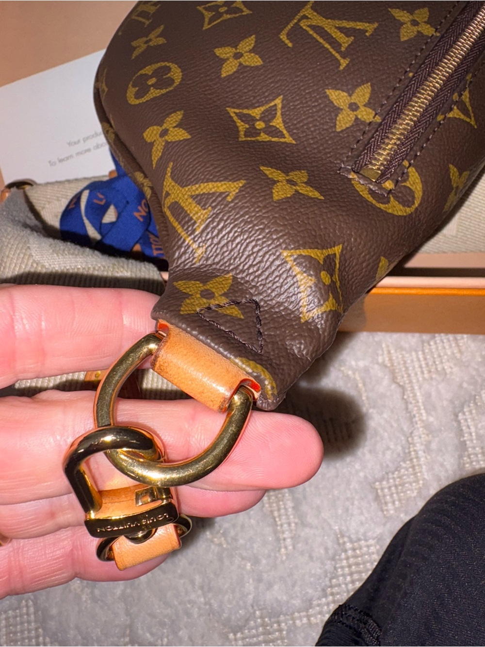Louis Vuitton Monogram Canvas high rise Belt bum Bag in Brown and Tan monogram - Picture 3 of 9